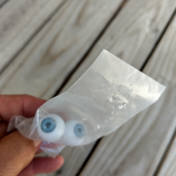 16mm Blue Doll Eyeballs Eyes for Doll Making - Picture 3 of 3